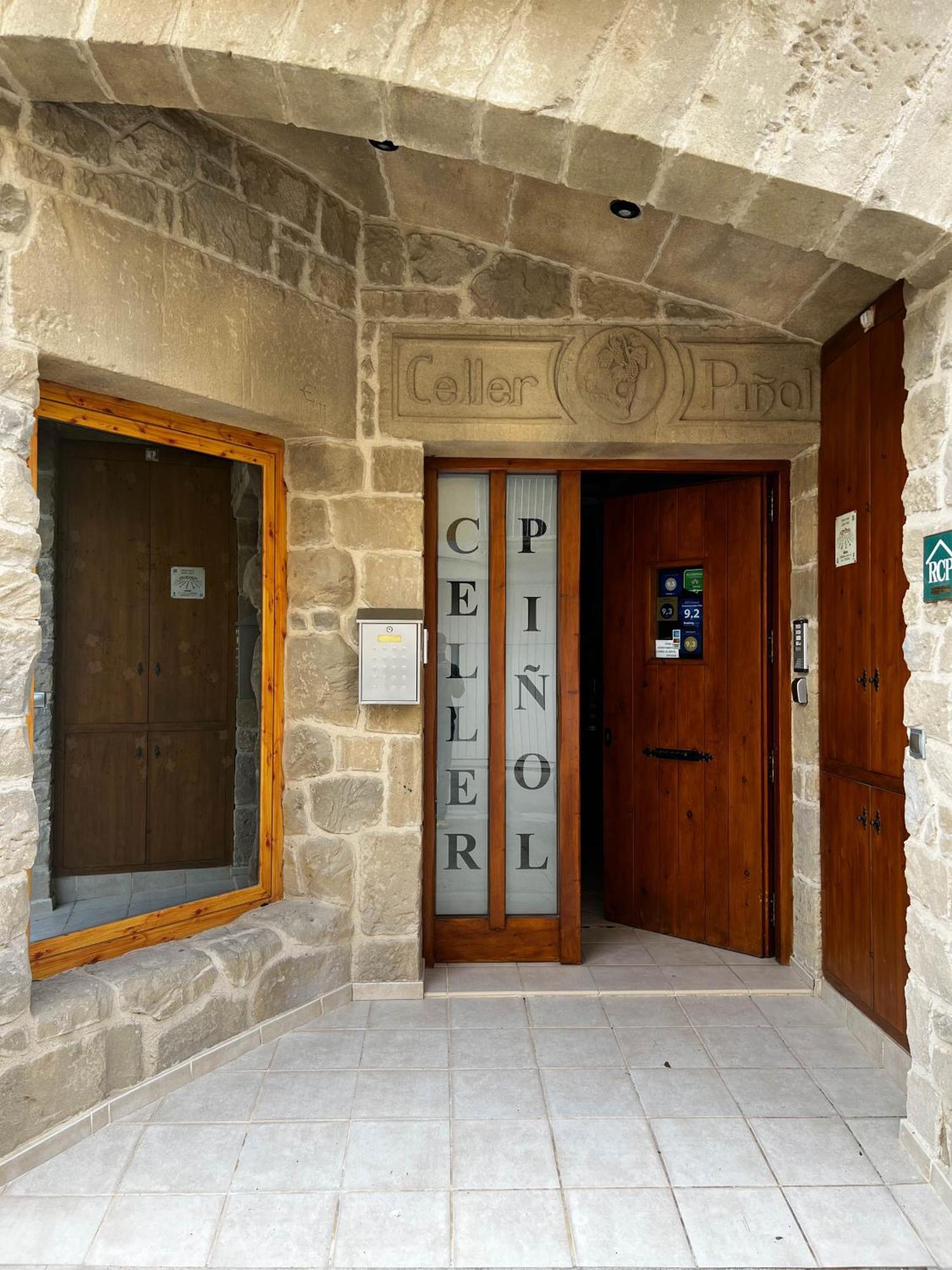 Апартаменти Enoturismo Celler Pinol Batea Екстер'єр фото
